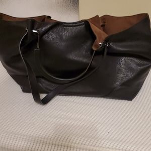 ⭐Sondra Roberts Squared Purse